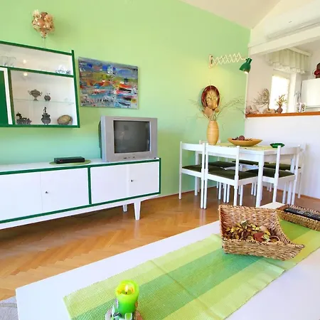 Apartmani Val * Lumbarda