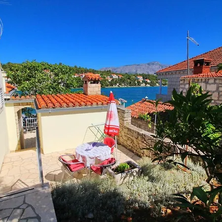 Apartmani Val * Lumbarda