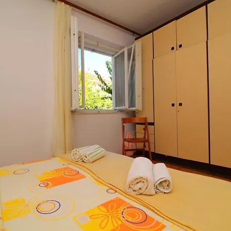 Apartmani Val *