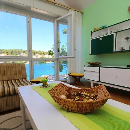 Apartmani Val * Lumbarda